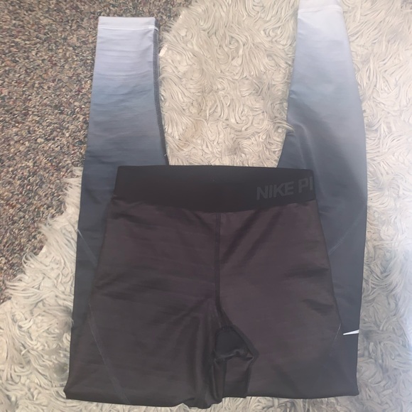 NikePro Leggings - Picture 2 of 3